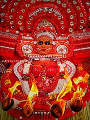 Dive Deep into Kerala’s Cultural Essence with a Theyyam Tour