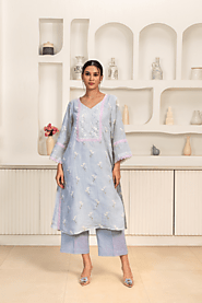 Naseebo Serene Grace Linen Premium Kurti Set