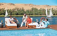 Family and Friend Travel Guides: Tips for a Perfect Group Getaway - Pack Ya Bags Travel