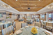 Top-Rated Restaurants and Bars Nearby: A Culinary Experience Awaits!