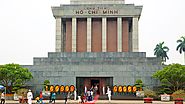 Pay homage to the Ho Chi Minh Mausoleum