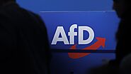 Polizei ermittelt wegen Volksverhetzung: AfD verteilt „Abschiebetickets“ im Wahlkampf in Karlsruhe