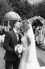 Top Wedding Photographers in Nottingham for Your Big Day