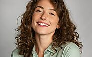 Understanding Porcelain Veneers: A Guide for Etobicoke Residents
