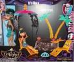 Monster High 13 Wishes Oasis Cleo De Nile Doll & Playset