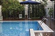 Ultimate Guide to Choosing a Pool Cleaning Service in Lee County