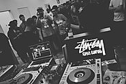 Website at https://stussyofficialwear.com/