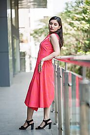 Website at https://www.instagram.com/luxeraadotcom/