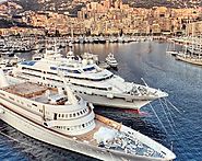 6 Reasons to Choose Mega Yacht Charters Over Hotel Vacay
