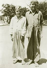 Dewitt (left) and Ray (right) Coulter, as shoeless orphans in the late 1920's