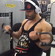 Trec Nutrition Russia: Biceps exercise