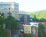 Artsy, scenic... and haunted: Explore Eureka Springs for a great autumn getaway
