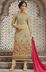Fine-Looking Karachi Dress Pattern For Ceremonial Wear At Best Price