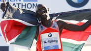 News in Hindi: Kipsang smashes marathon record in Berlin win