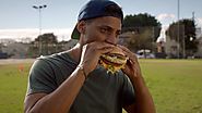 McDonald's reklamuje większego Big Maca. Autorem spotu We Are Unlimited (wideo)