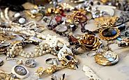 We Buy Beautiful Antiquated Jewelry At Highest Price