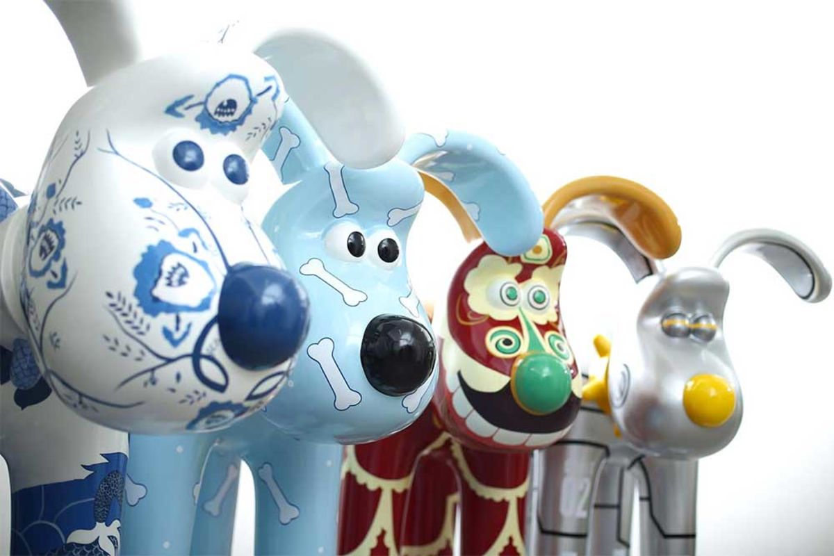 Headline for Charity fundraising from fibreglass animal figures