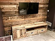 Repurposed Wood Pallet Wall Cladding for TV