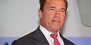 Arnold dismisses reports he wants to fight Trump - FB News