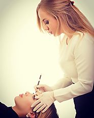 Want an Exciting and Lucrative Career? How About Eyebrows Microblading?