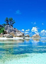 Top 7 Beautiful Islands to travel around the world