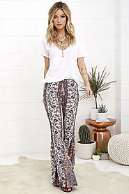 How to Wear Flare Pants?