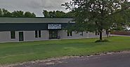 Front Auto Shop Exterior- Courtney Truck Service in Eden Prairie, MN