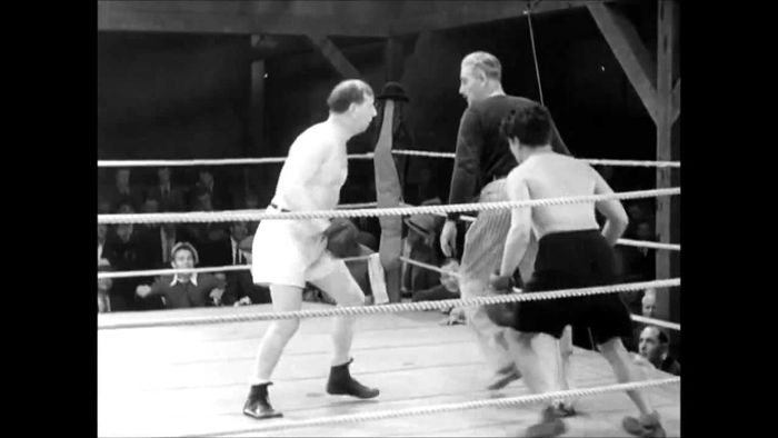 Charlie chaplin boxing discount funny