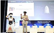 El robot Policía en Dubai ya está patrullando las calles