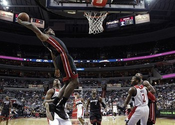 LeBron throws down slams on consecutive possessions in preseason vs. Wizards (VIDEO)