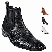 Wear Crocodile Square Toe Boots To Ride In Style
