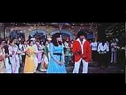 Amitabh Bachchan, Parveen Babi - Angrezi Mein Kehte Hai Ki (Khud-Daar)