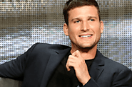 Parker Young’s dating affair-Parker Young’s gay rumor can be set aside since his beautiful girlfriend is the proof-Su...
