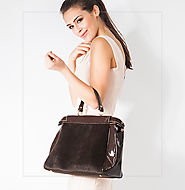 Buy Stylish handbag for a woman!
