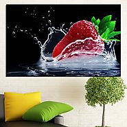 Картина пано за стена от 1 част - Свежа ягода във вода - HD-713-1 - Smart Choice