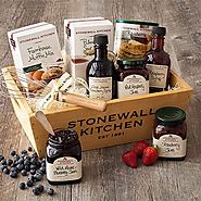 Stonewall Kitchen Berry Breakfast Gift Basket (9 Piece Wood Gift Box Set)