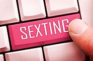 Tips to Follow for Effortless Sexting With Your Partner