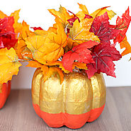 Easy pumpkin vases for fall! DIY pumpkin decorating - Cardstore Blog