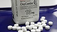 CDC urges doctors to curb prescribing painkillers