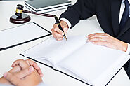 How to Hire a Contract Lawyer?