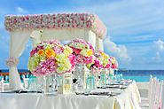 Choose the best professionals for wedding table decorations hire