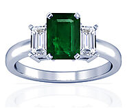 Choose Natural Emerald Engagement Rings to Celebrate Your Love Story
