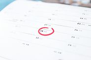 Hold styr på planerne i en travl hverdag med en smart vægkalender - HusUnivers.dk