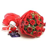 Send Sweet Romance Online Same Day Delivery - OyeGifts.com