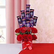 Buy / Send Bouquet of Love and Chocolates Gifts online Same Day & Midnight Delivery across India @ Best Price | OyeGifts