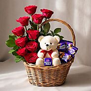 Love You Sweetheart | Buy Love You Sweetheart Basket Online - OyeGifts