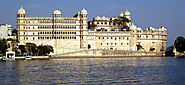 Best 5 Must See Tourist Attractions in Udaipur Rajasthan