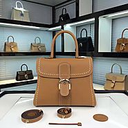The luxury bag shop become attraction place. – SLAYLEBRITY