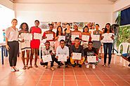 Entregan 12 becas a jóvenes de Tierrabaja y Manzanillo del Mar