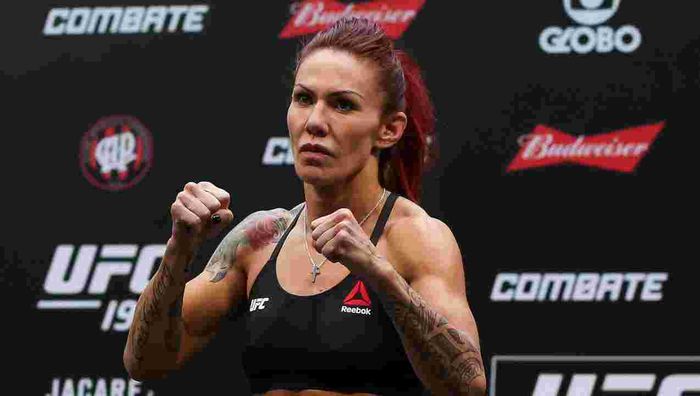 Top 10 Best Female MMA Fighters | A Listly List